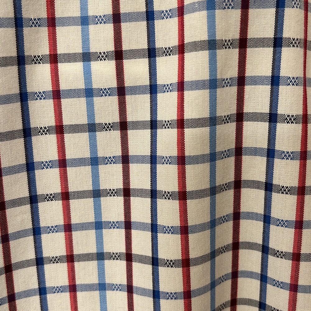 Banana Republic non-iron dress shirt. Size small. - Picture 4 of 4